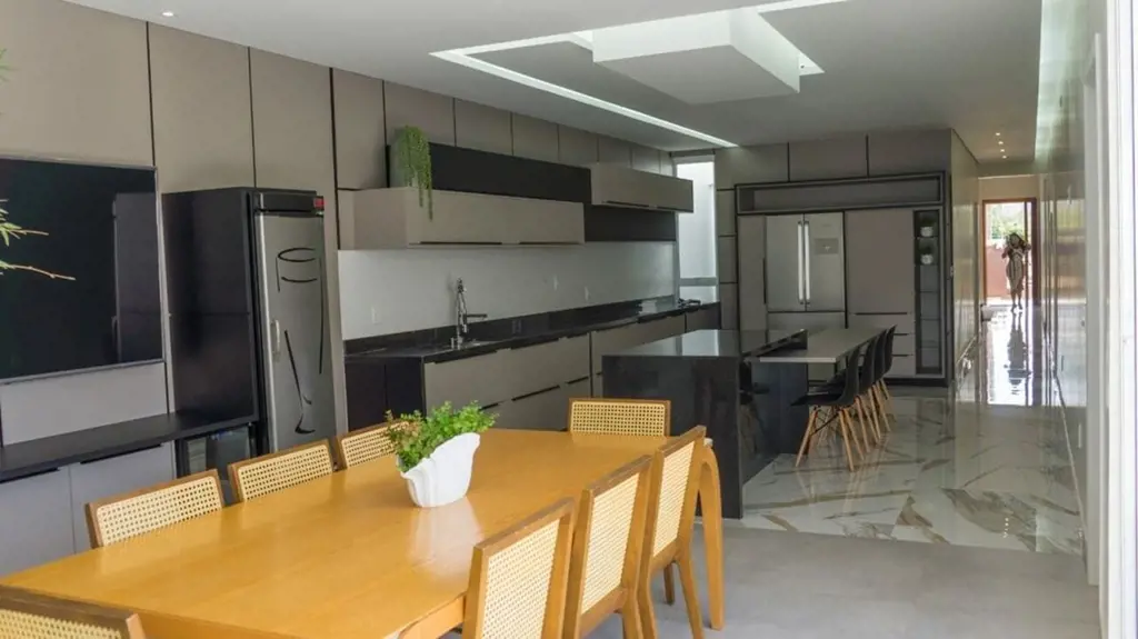 Daniella tinen apresenta, excelente casa moderna/ mobiliada.S.H.V.P Rua 04Lote 4...