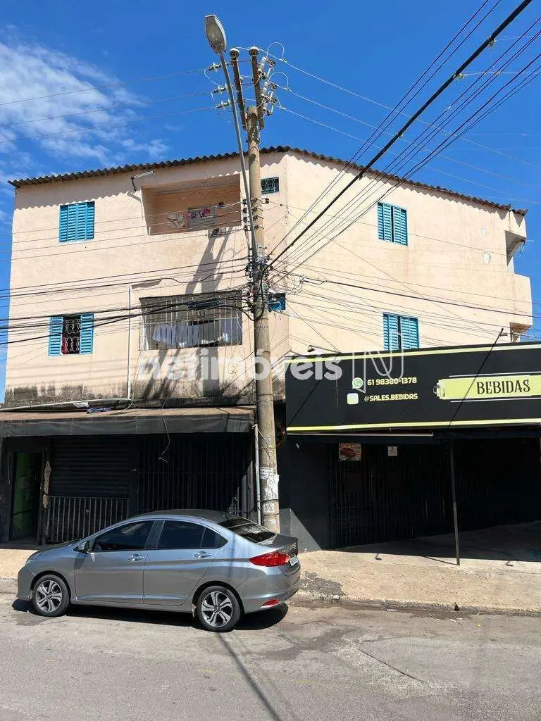 Casa com 2 quartos , sala , cozinha , banheiro e area de serviço, mais uma Loja ...
