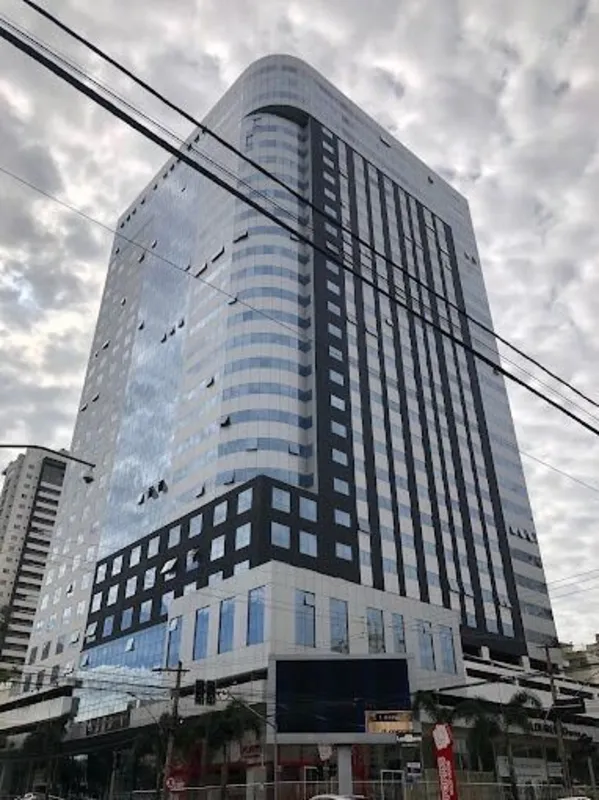 Salas Comerciais: Incluso 01 WC e com direito ao uso de 01 vaga de garagem rotat...