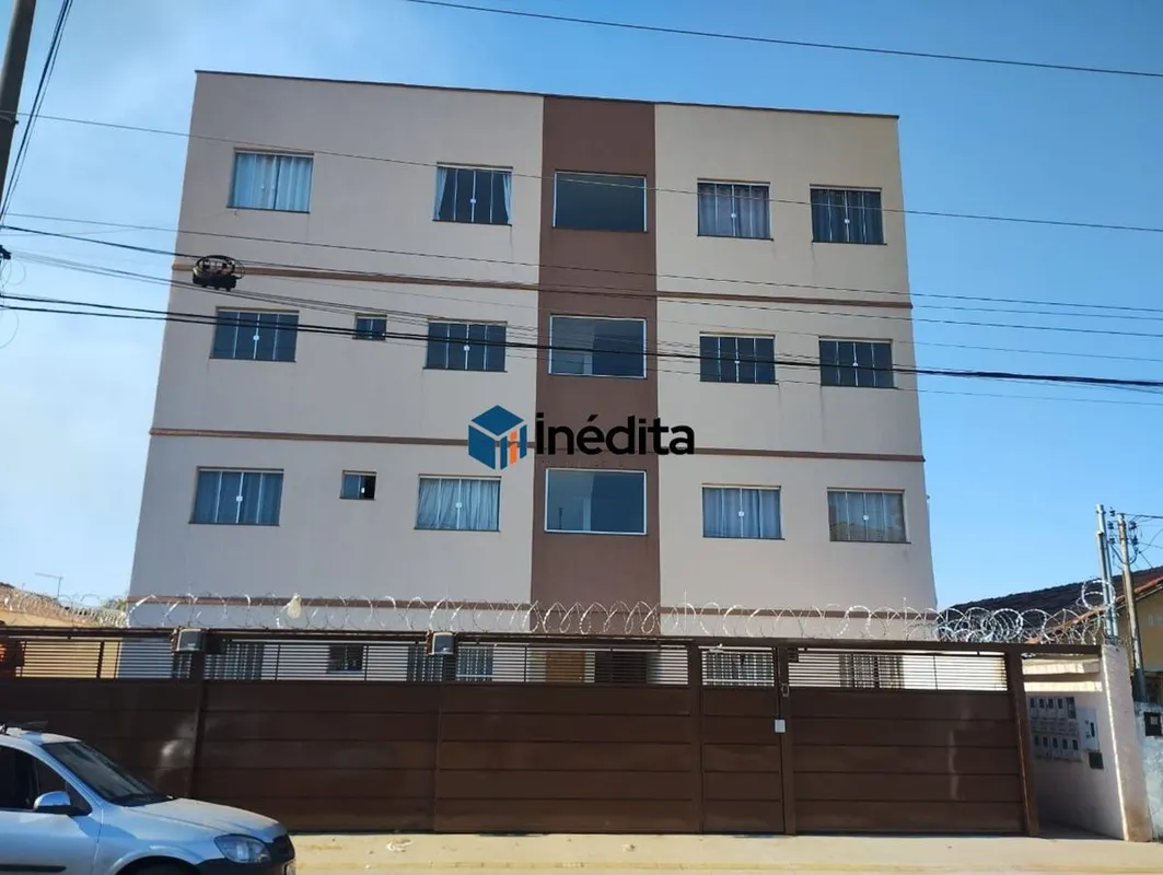 LOCALIZAÇÃO:Lindo apartamento localizado no Crimeia Oeste, em uma região estraté...