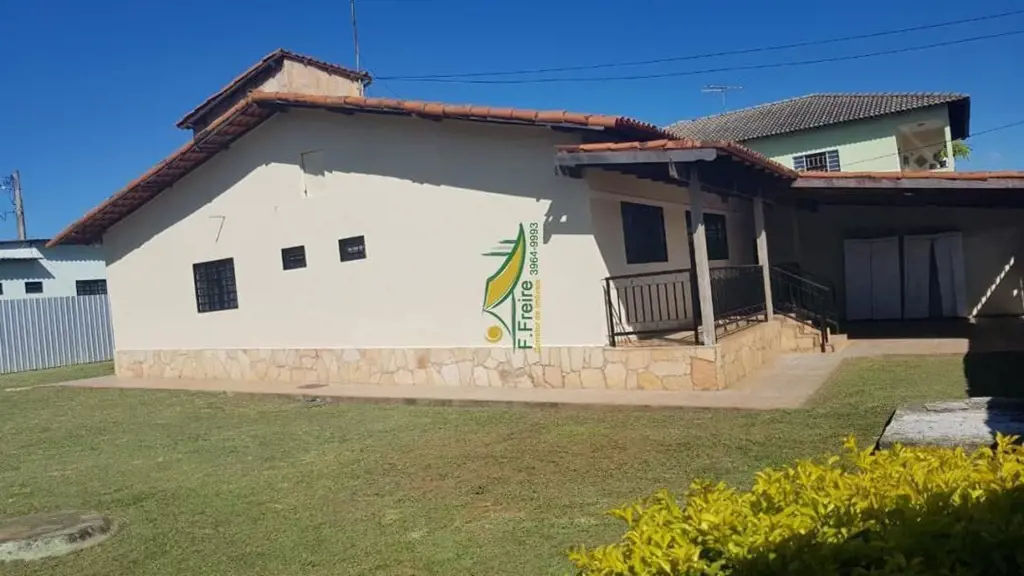 GUARAPARK - CONDOMINIO MANACÁ:ALUGO: Boa casa COLONIAL, composta de 3Quartos (se...