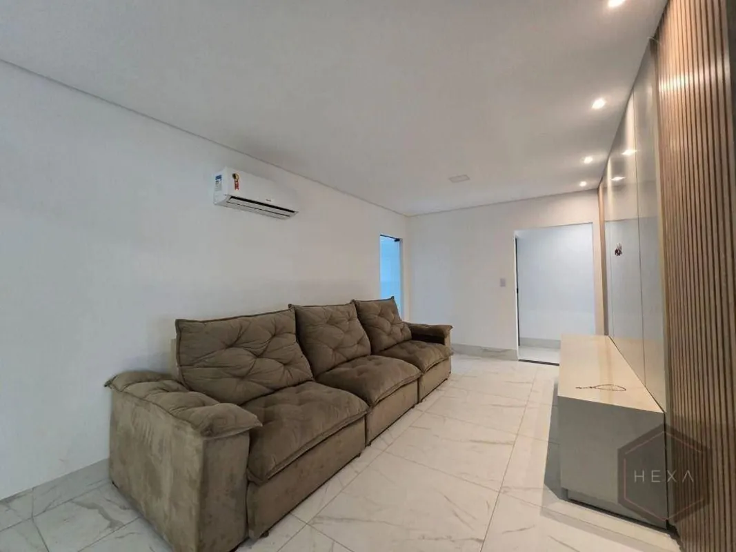 Casa à venda no Setor Sudoeste, mobiliada. Casa de alto padrão nova no Setor Sud...