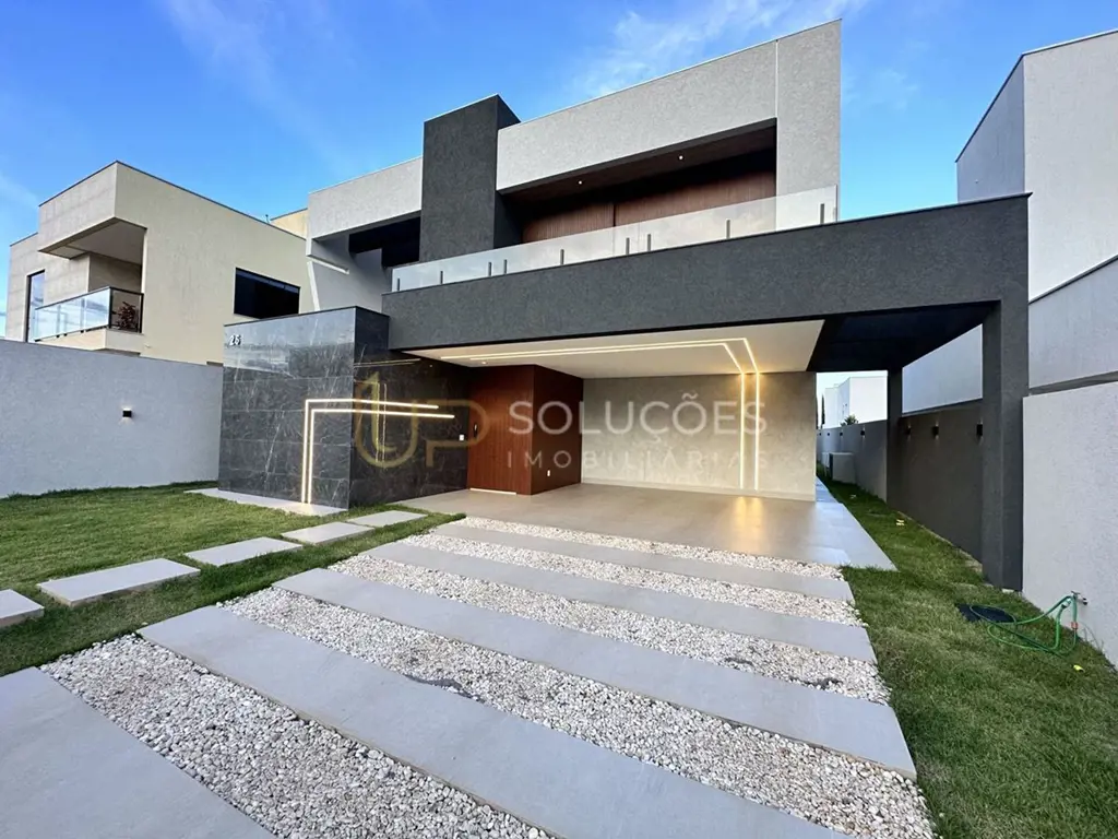 4 Suítes | 6 Banheiros | Academia | Piscina | Terreno: 504m² | Construção: 306m²...