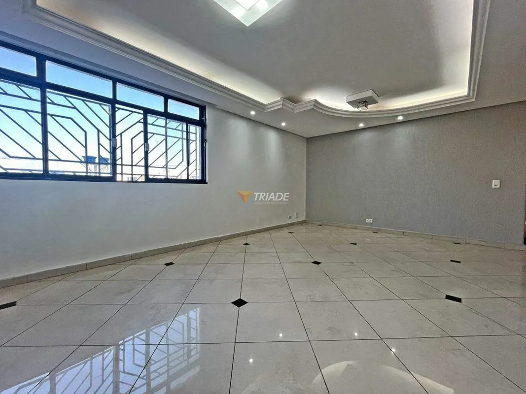 Descubra o seu novo lar dos sonhos! Este apartamento no bairro de Campinas, entr...