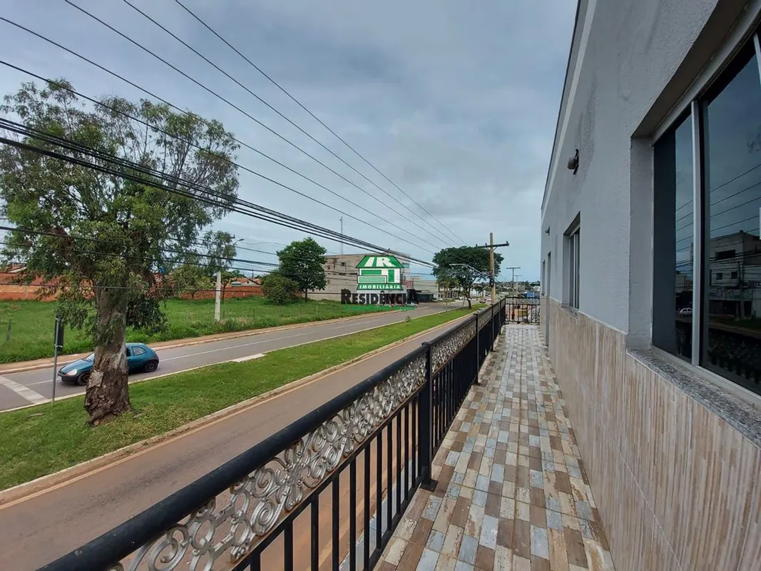 apartamento contendo:03 quartos,sala,banheiro social,cozinha,area de serviço,não...