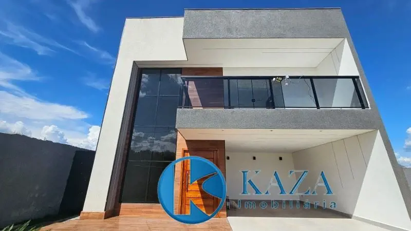 Linda casa espaçosa, confortável e com excelente acabamento. Venha conhecer essa...