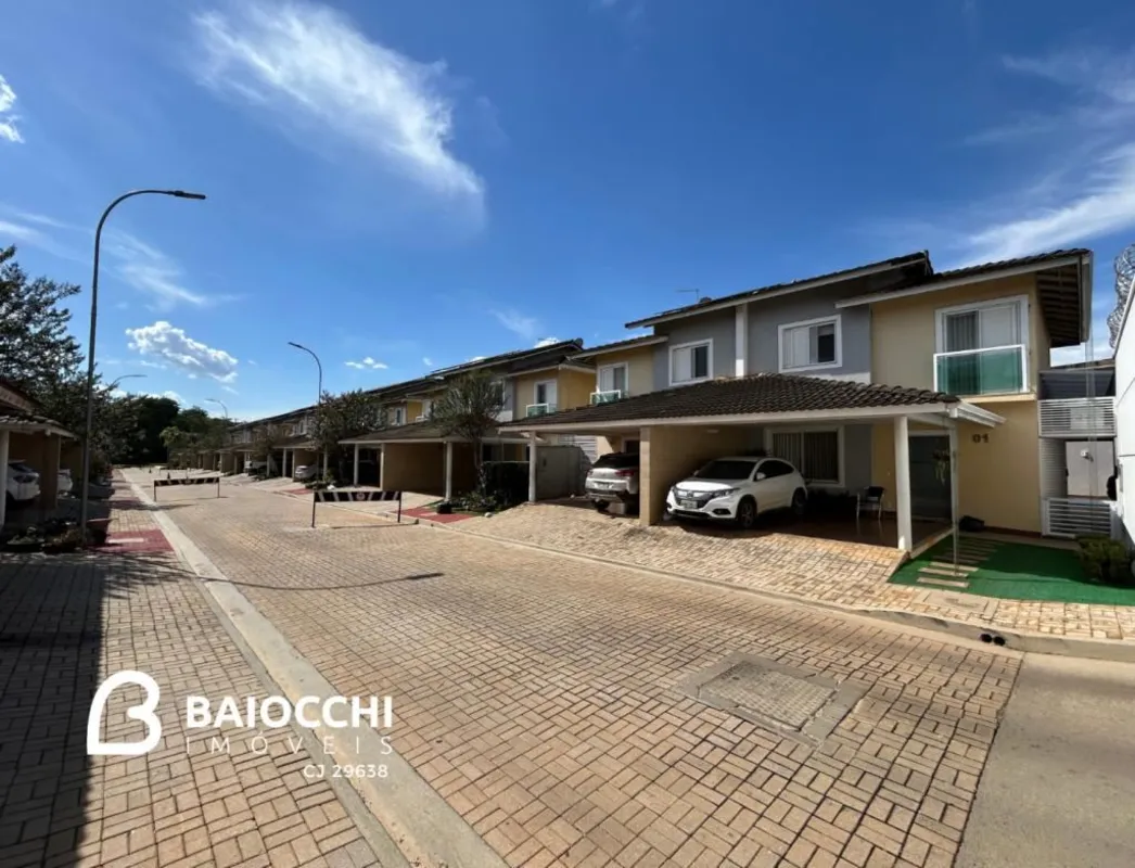 O imóvel? 180 m² de área construída em 131,50 m² de terreno? 3 quartos, sendo 1 ...