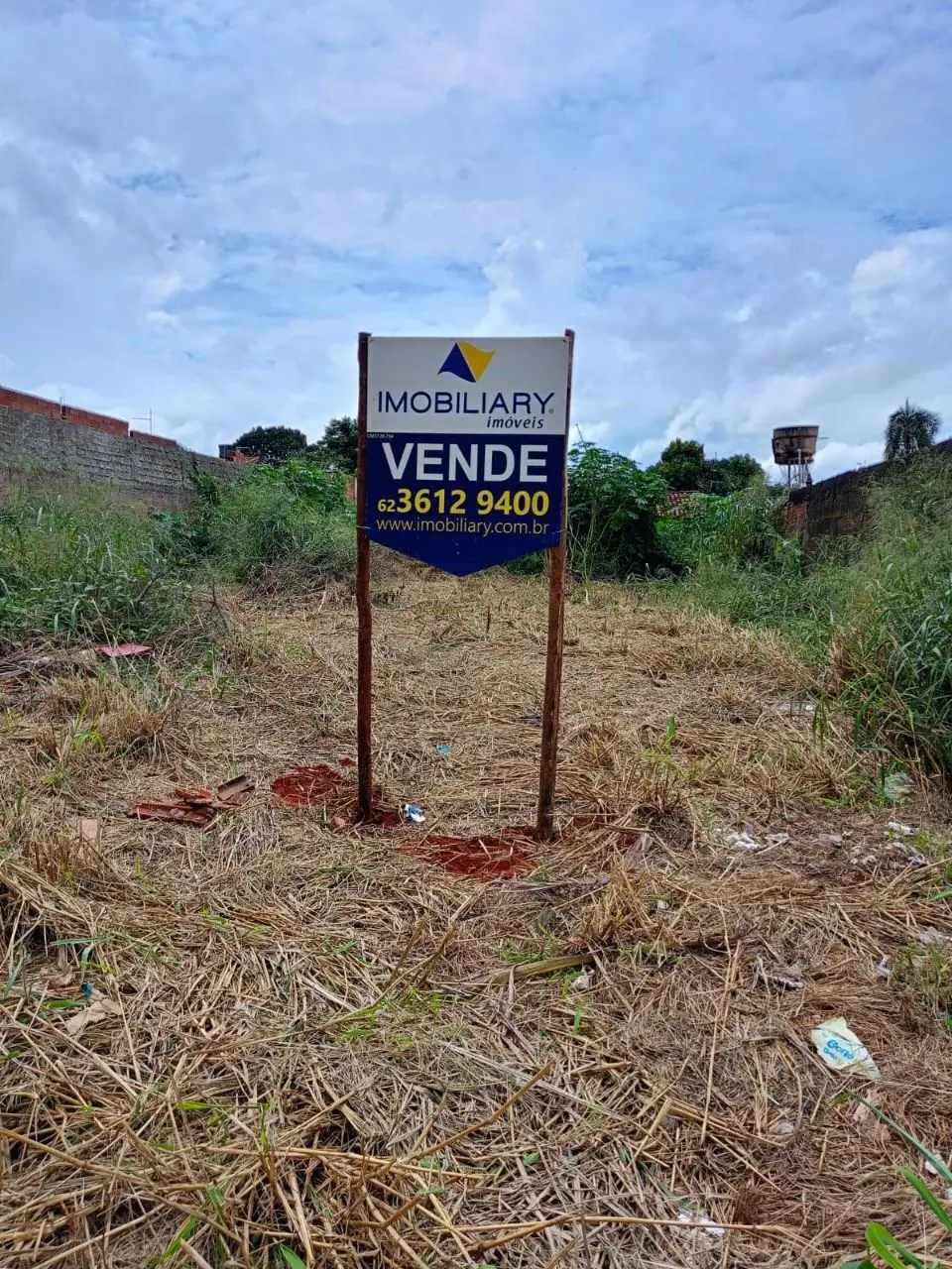Lote disponível na Vila Brasília na Rua Xingus, qd 64 lt 02 com área de 465 m² s...