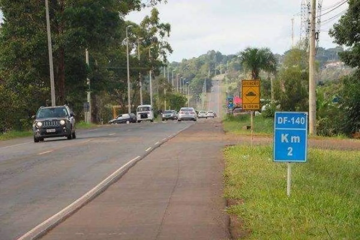 Linda área as margens da DF/140 a venda Area com 40.000m2 totalmente mista, pode...