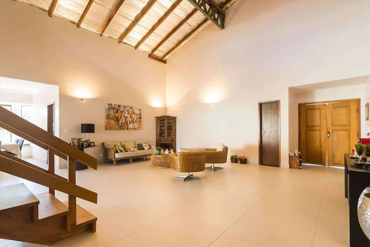 CASA no condomínio Ouro Vermelho II incrível! Localizada em uma posição privileg...