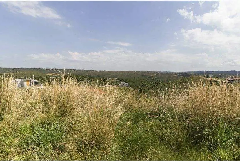 Terreno excelente, já escrito, com terraplenagem feita, pronto para construir su...