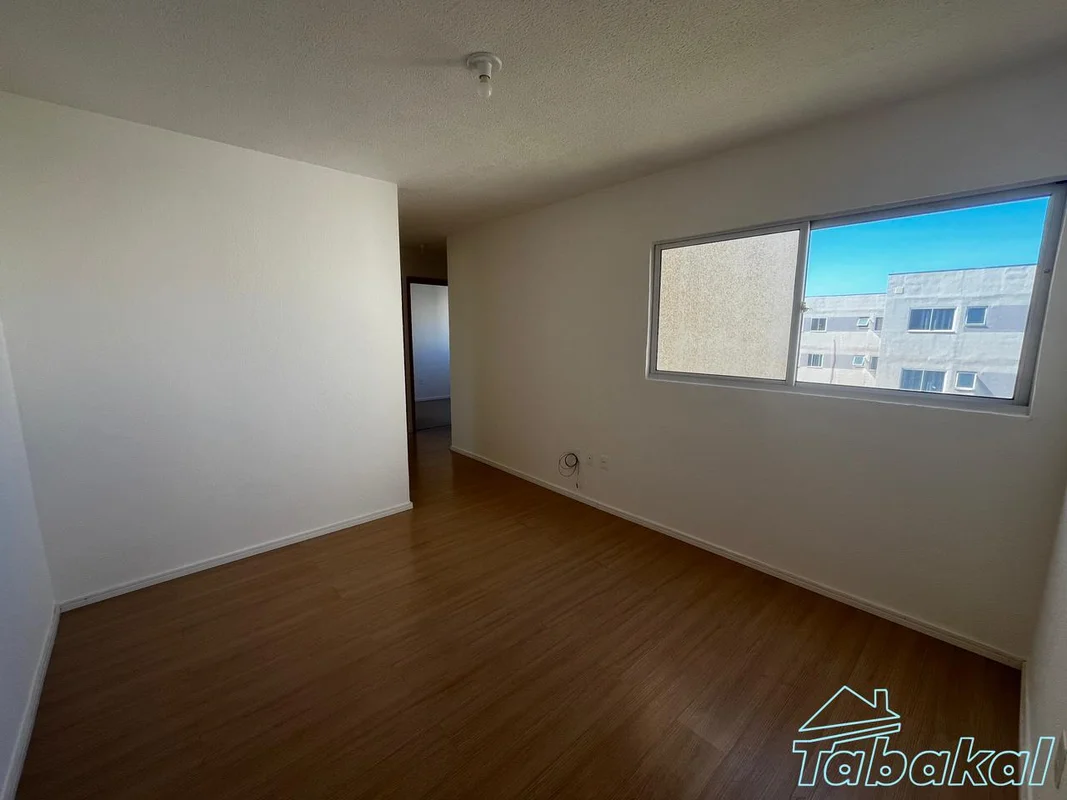 Apartamento no 3° Andar, de canto, nascente com vista.Composto de 03 quartos sen...