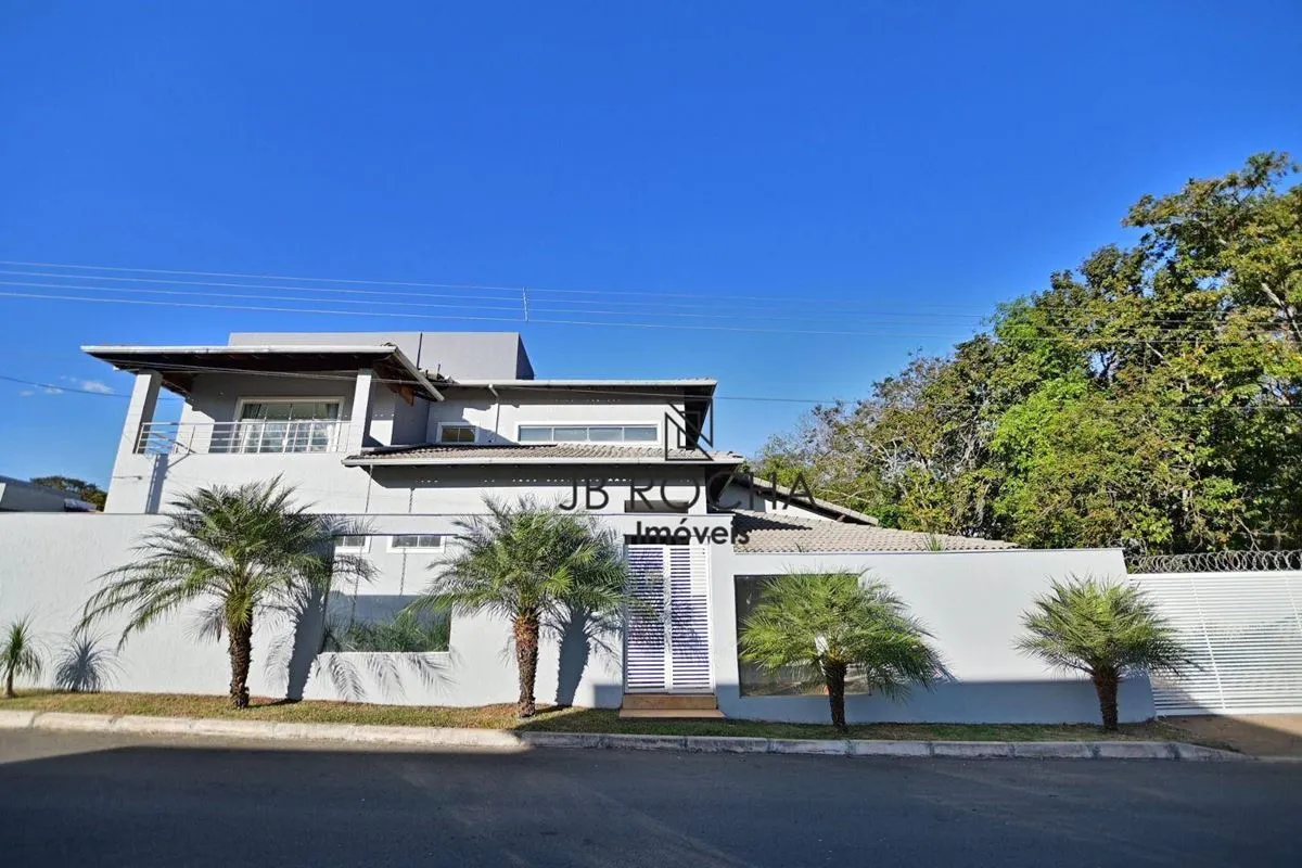 JB ROCHA IMÓVEIS VENDECasa de Alto Padrão no Residencial InterlagosExcelente opo...