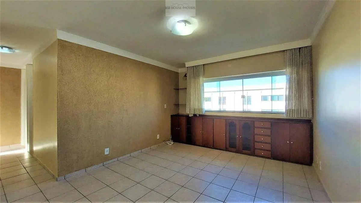 EXCELENTE APARTAMENTO DE 3 QUARTOS, SHCES QD. 1405 BLOCO ABSB HOUSE IMÓVEIS ALUG...