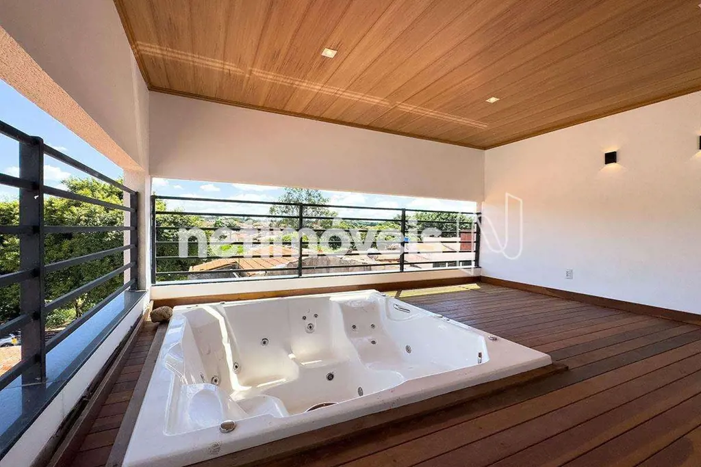 Casa - Núcleo Bandeirante - MetropolitanaLocalização:Localização privilegiada, p...