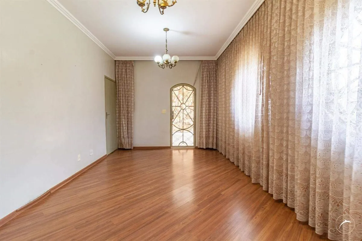 Composição:- 3 Quartos (1 suíte)- Banheiro social- Sala ampla - Copa -Cozinha co...