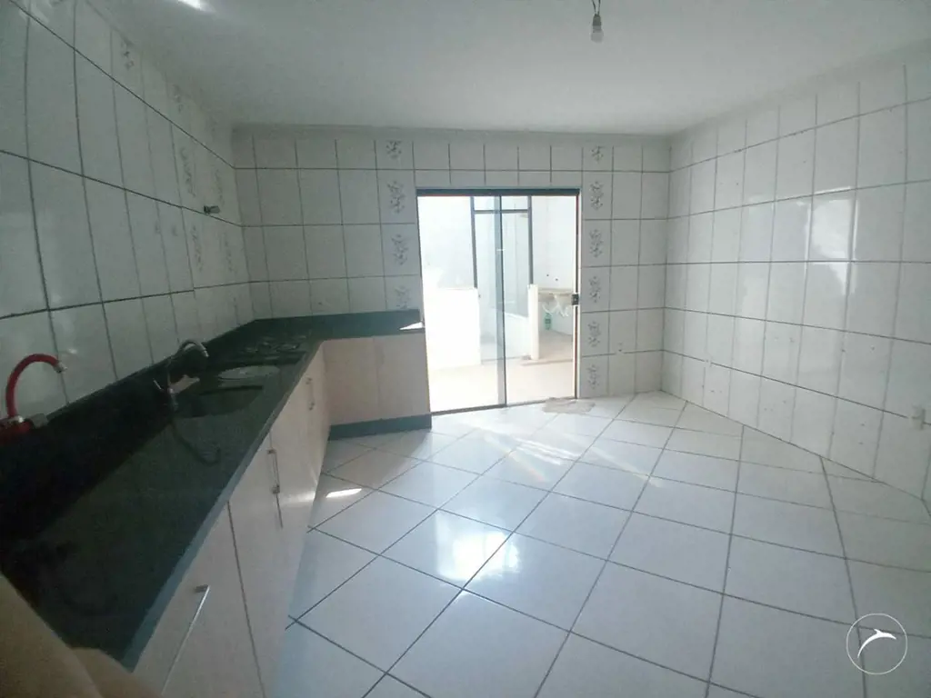 Casa Colonial na QSC 19 - Taguatinga Sul: Ampla, com 5 Quartos e Renda ExtraSe v...