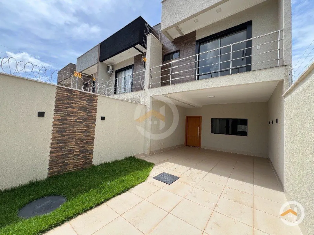 Sobrado no Residencial Pilar dos Sonhos, 3 suítes sendo 2 americanas, 4 vagas de...