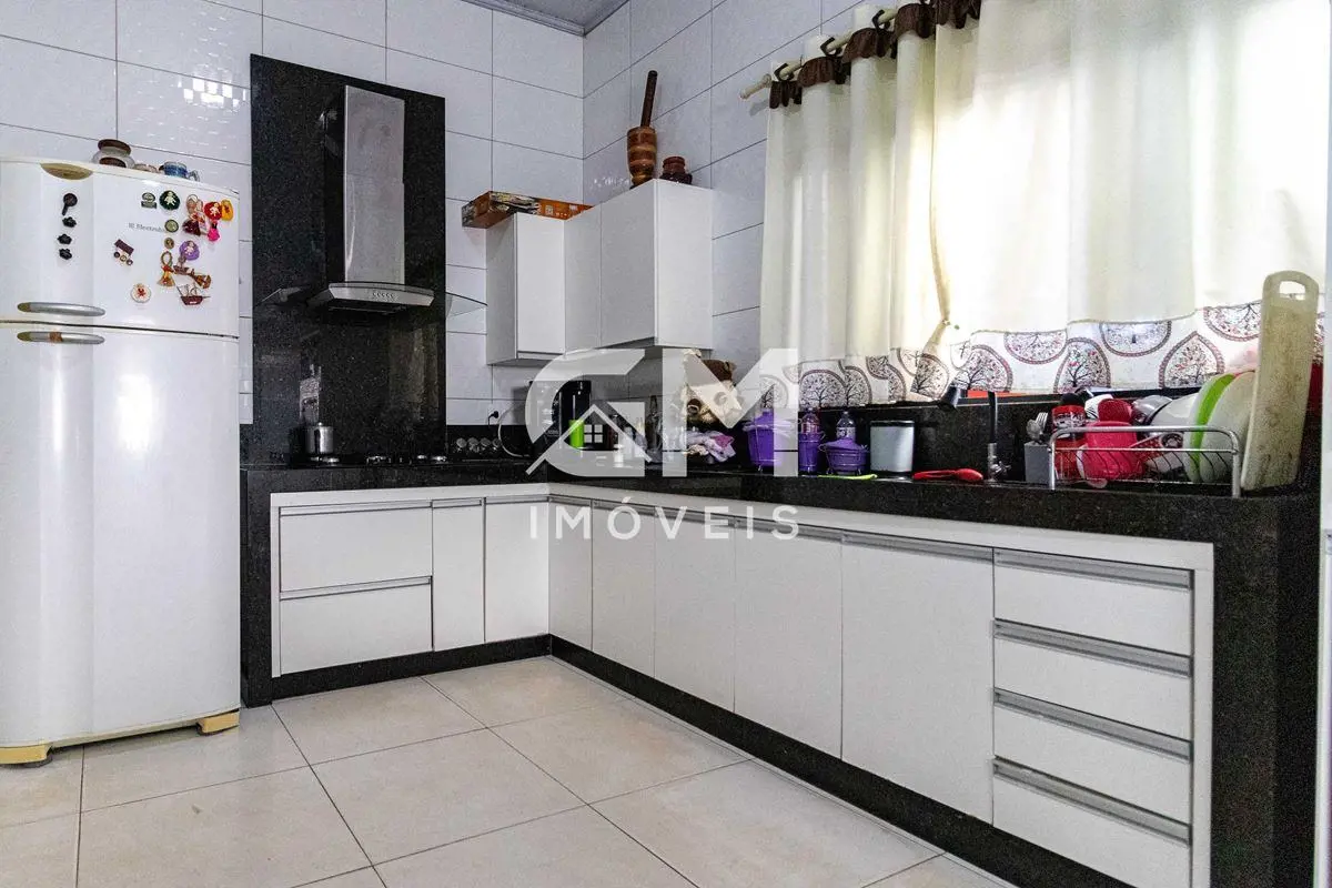 A GM Imóveis vende casa com localização privilegiada na quadra 11 de Sobradinho ...