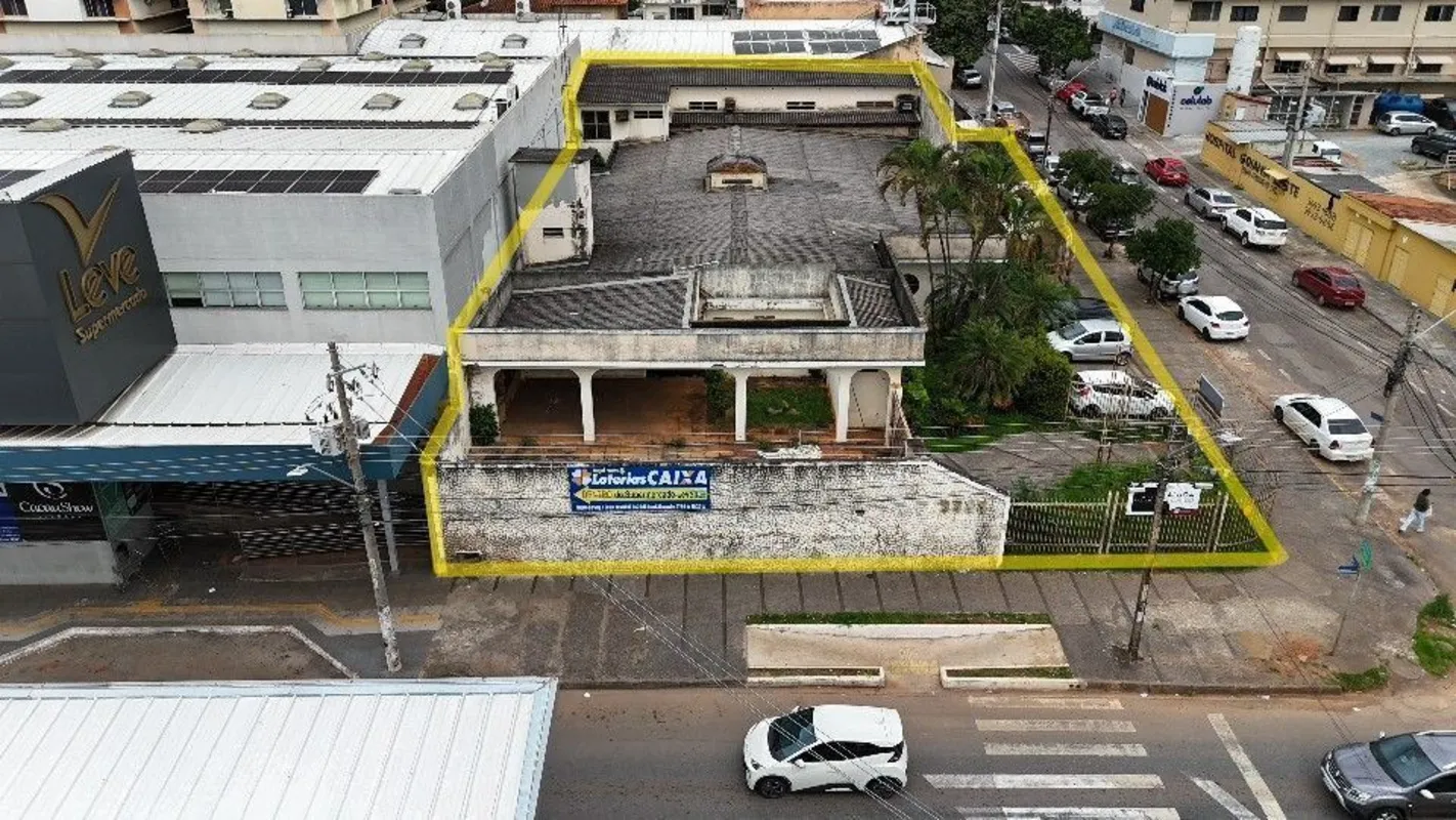 Ponto comercial para aluguel no Setor Universitário, localizado na Avenida Anhan...
