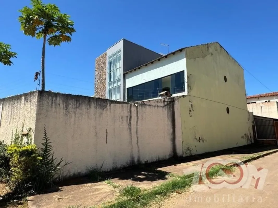 Se você está em busca de conforto, espaço e praticidade, sua busca acabou! Apres...