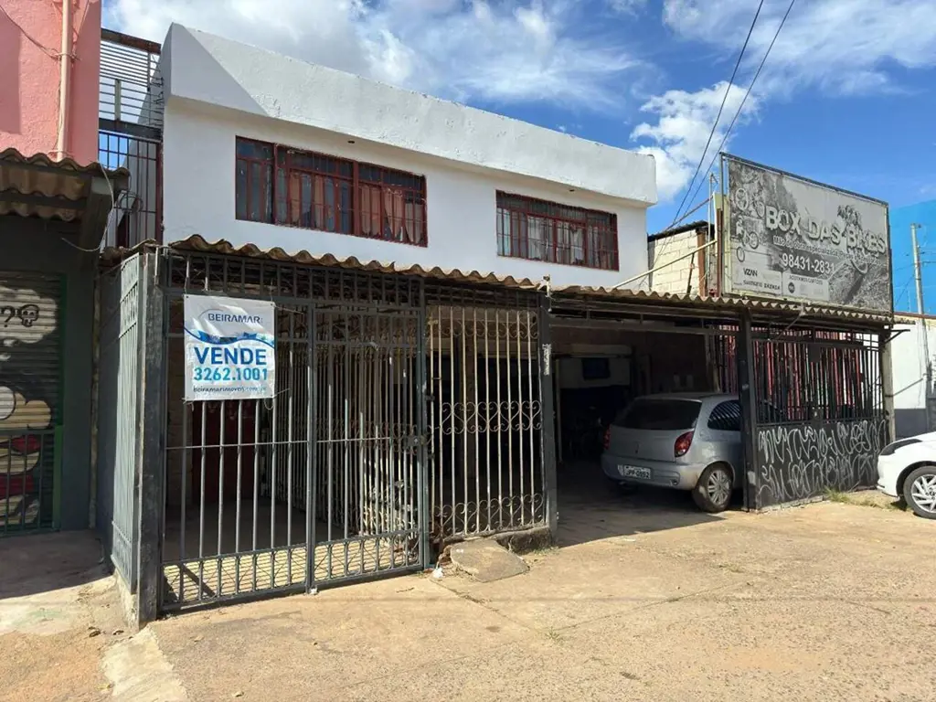 Sobrado com Loja e Kitnets à Venda na QNM 22 - CeilândiaÓtima oportunidade de in...
