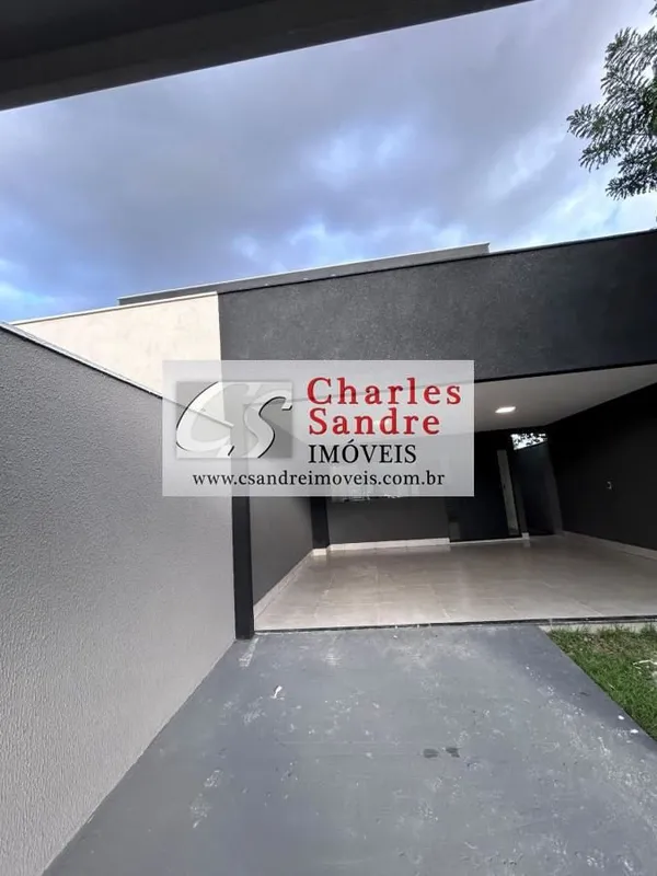 RESIDENCIAL GARAVELO PARK Pav. Térreo: Garagem p/ 03 carros sendo 2 cobertos. Sa...