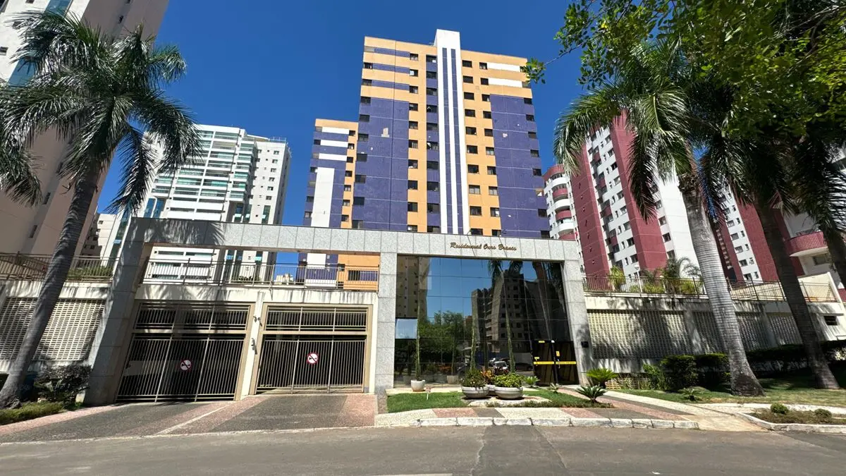 Residencial Ouro Branco QD. 102 Norte Águas Claras Excelente apartamento vazado,...