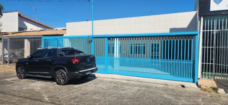 QI 07 - EXCELENTE LOCALIZAÇÃO;CASA ESTILO PLATIBANDA;- TERRENO 200M2 / AREA CONS...