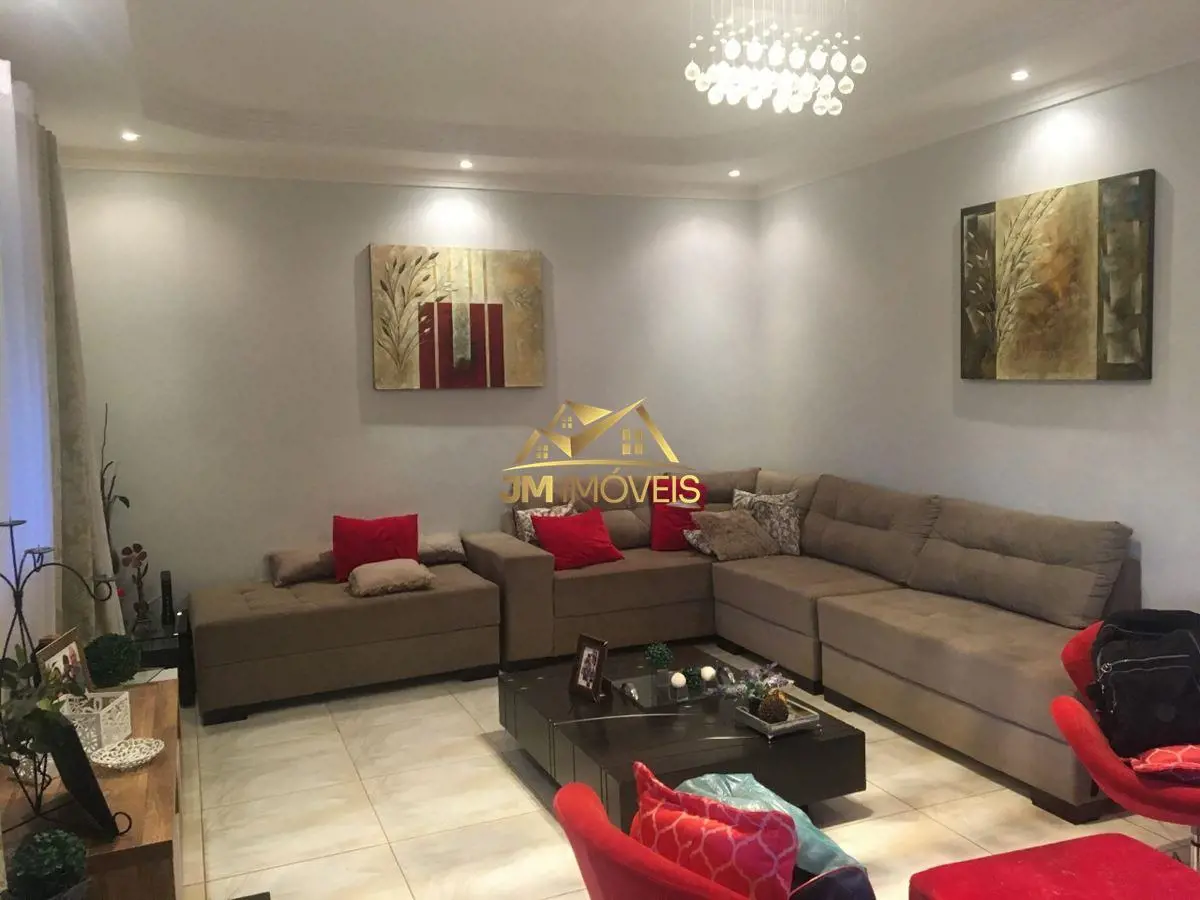 Conheça esta espetacular casa em condomínio na Região dos Lagos, Sobradinho/DF. ...