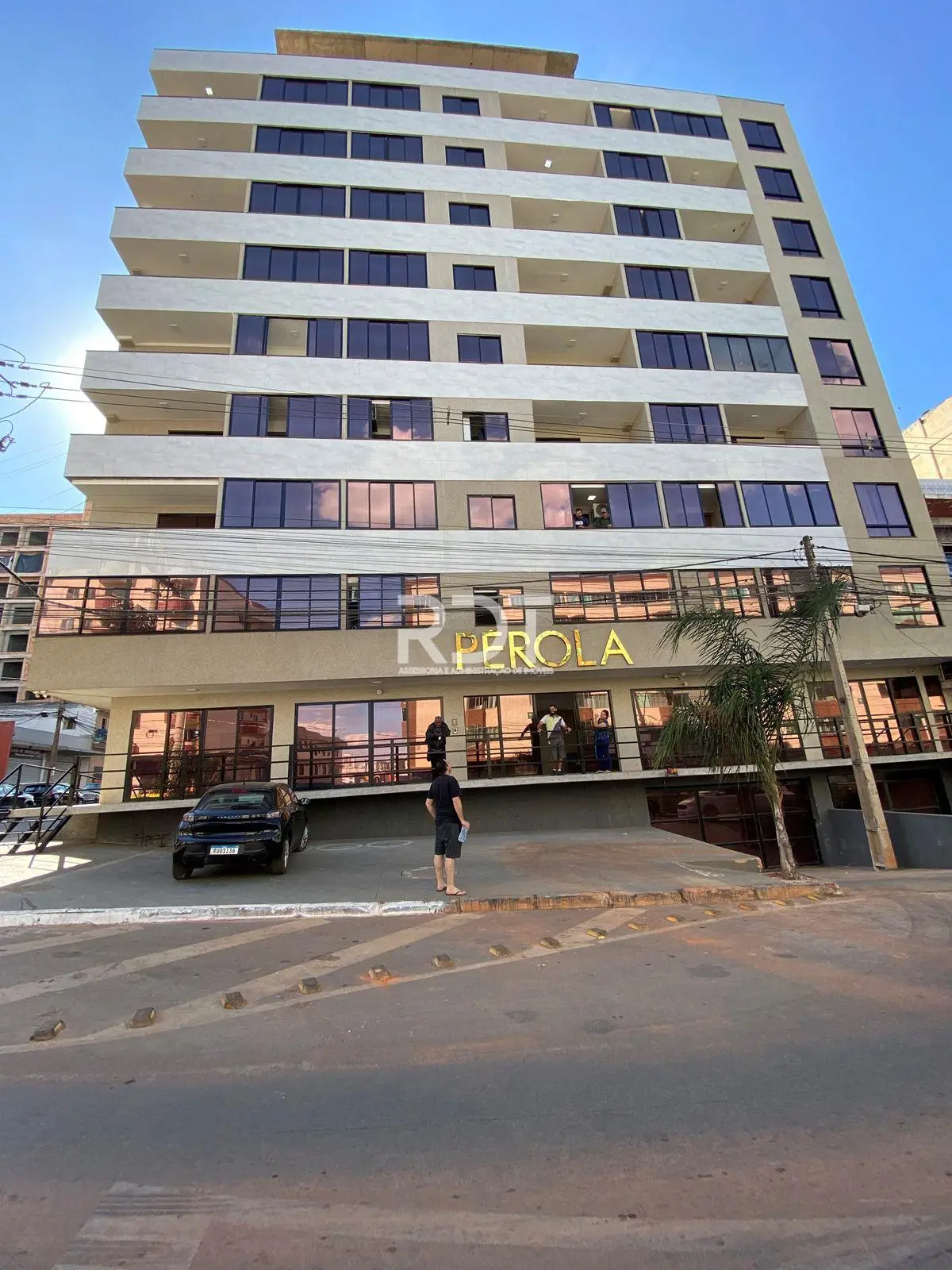 Excelente apartamento de 02 quartos com garagem, Vicente Pires composto por:- 2 ...