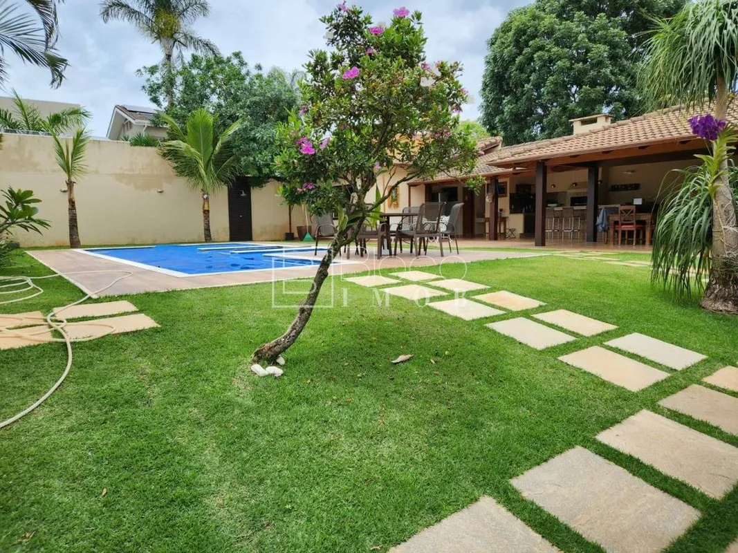 Localizada em uma das regiões que mais cresce em Brasília, condomínio fechado e ...