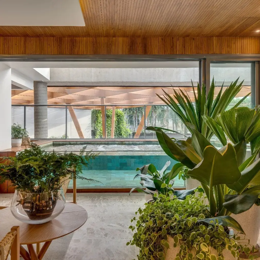 Apresentamos um impressionante apartamento, localizado em uma das áreas mais des...