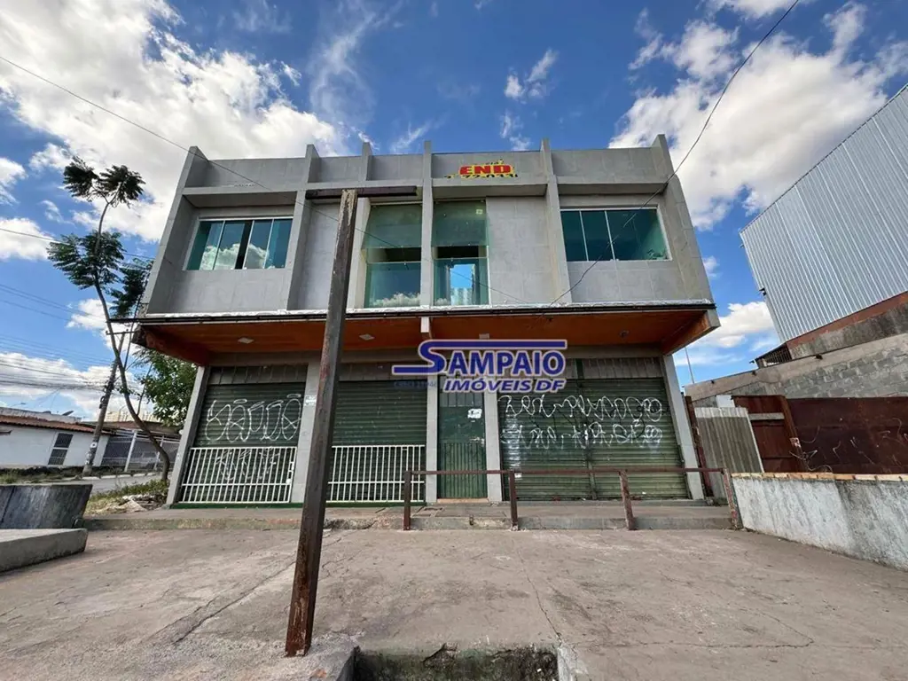 Prédio misto de 210m² em EQNP 01/05!Aproveite esta excelente oportunidade de adq...