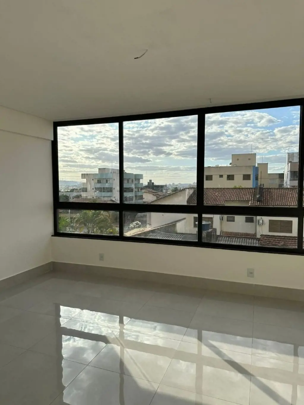 Apartamento New Trend, localização privilegiada na Rua C-142 no Jardim América. ...